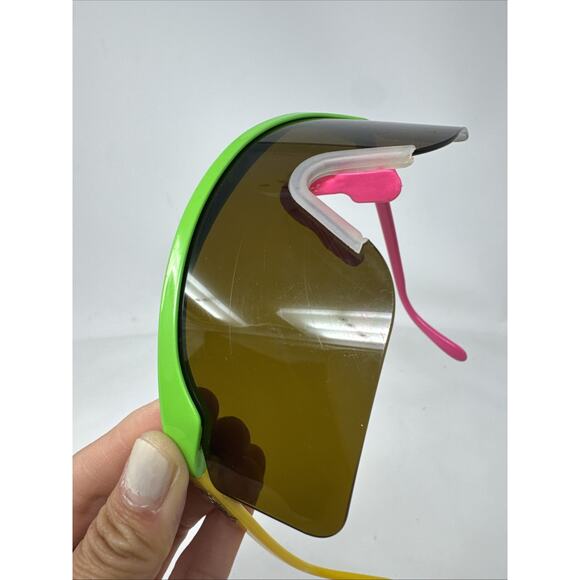 Oakley Vintage Razor Blades Sunglasses - Picture 5 of 7